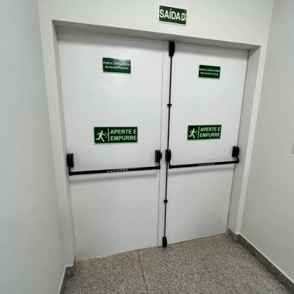 Porta Corta Fogo Luma P90